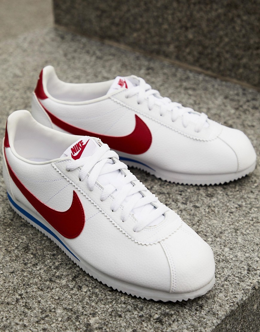Nike – Cortez – Vita sneakers i läder med röd swoosh-logga