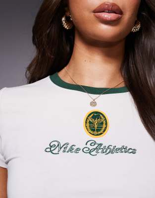 Nike Court Club Fitted T-shirt In Neutral