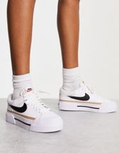 Nike - Air Force 1 '07 ESS CT1989-700 - Sneakers - Brown