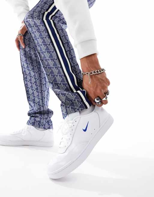 Nike Court Vintage Sneakers bianco triplo ASOS