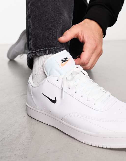 Nike - Court Vintage - Sneakers i hvid og sort, 3 af 4
