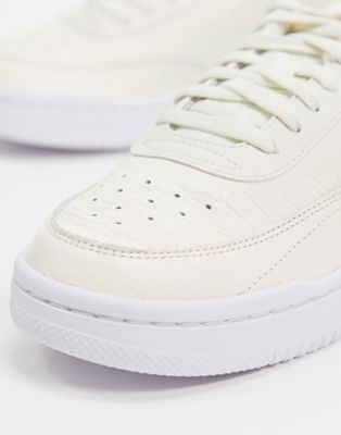 Nike Court Vintage sneakers in cream | ASOS