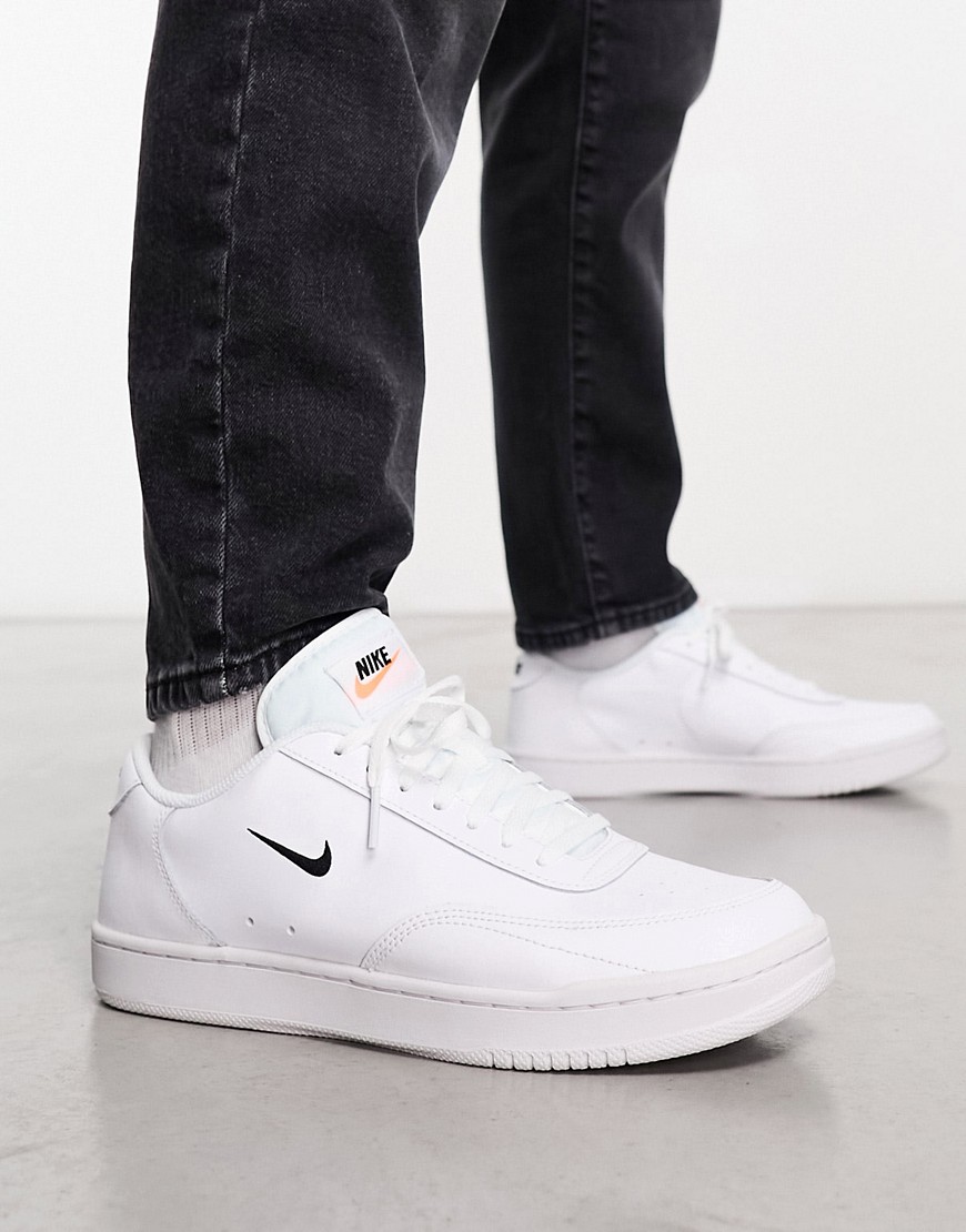 Nike Court Vintage trainers in white and black
