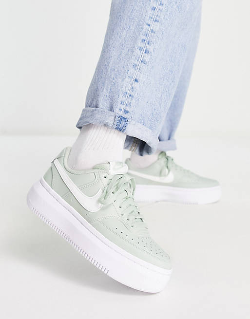 Soldat chauffør Knurre Nike Court Vision Alta leather platform sneakers in green and white | ASOS