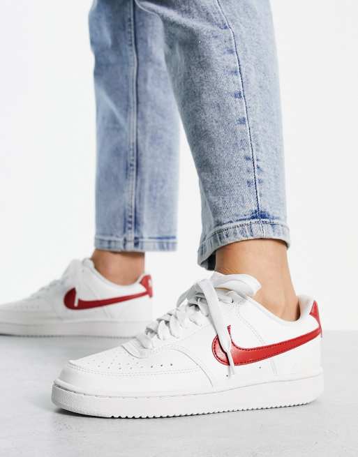 Conciliador Notable bostezando Nike Court Vision Low sneakers in white and red | ASOS