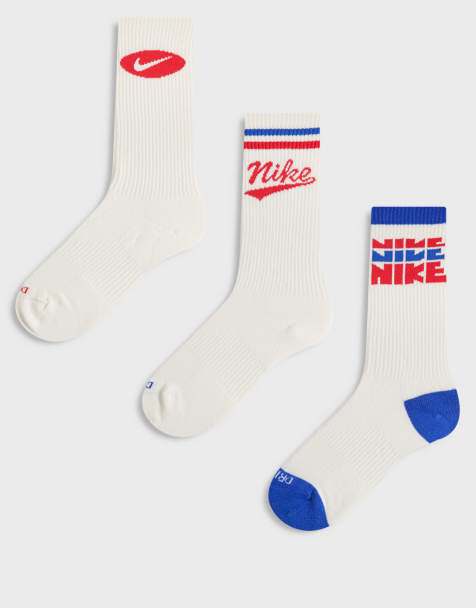 Nike Crew 3 pack socks with heritage logos - view 1