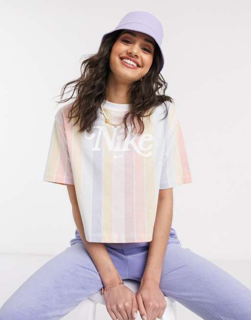 nike crop tee