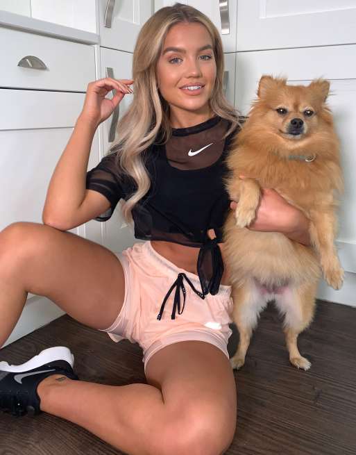 Nike - Crop T-shirt van mesh met gestrikte voorkant in zwart