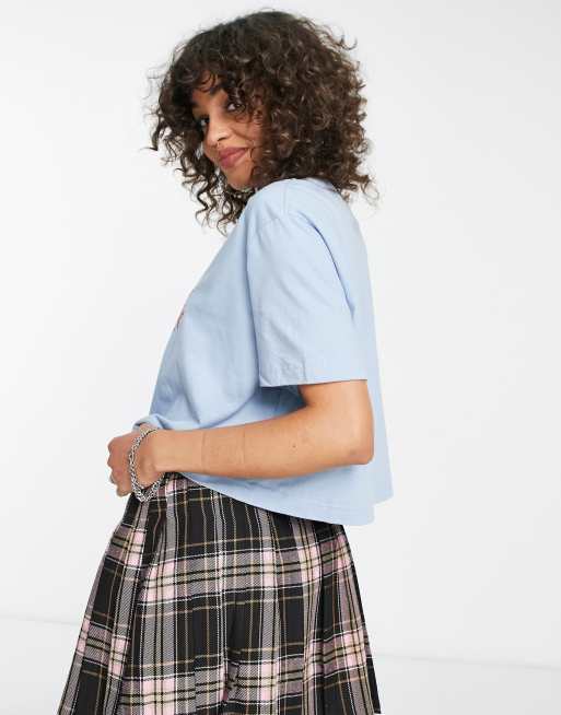Nike cropped graphic t-shirt in blue, 2 of 4
