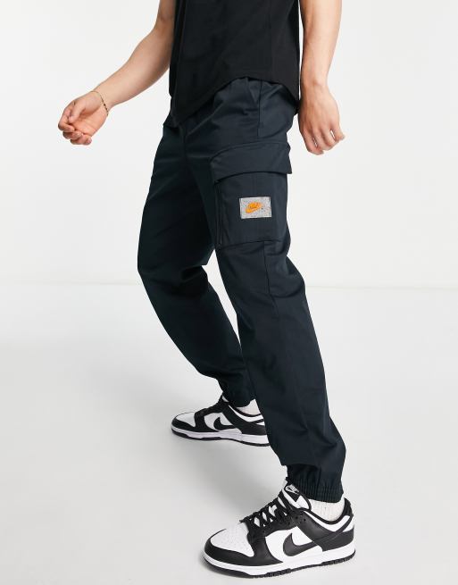 Nike - Cropped og vævede sorte utility-bukser 