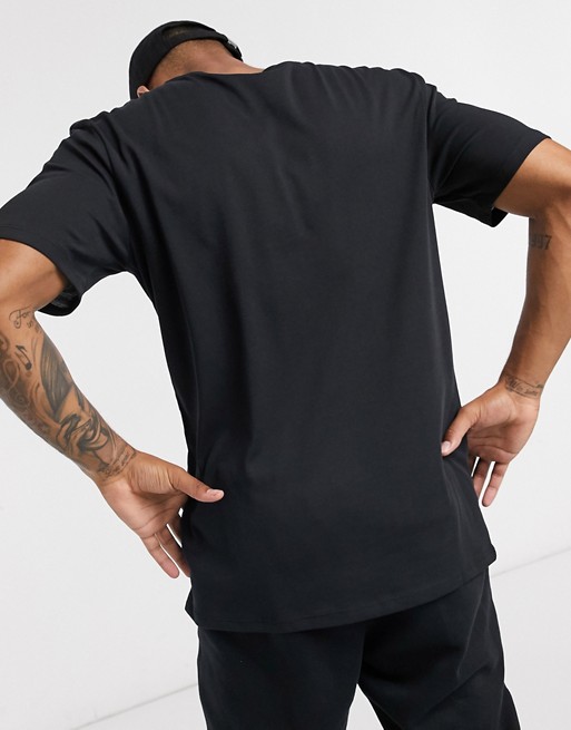 Nike – Czarny T-shirt z taśmą z logo WRFC