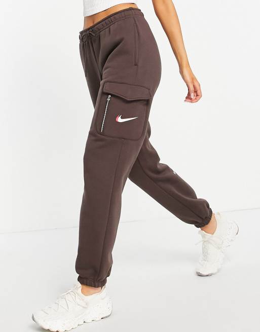 Nike cargo best sale jogger pants womens