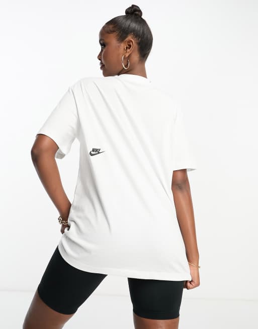 Nike - T-shirt coupe boyfriend style universitaire - Blanc