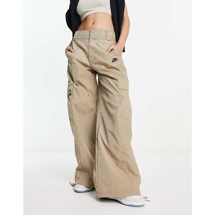 Nike women's cargo deals pants