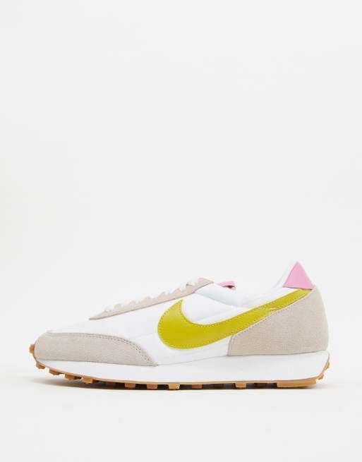 Nike – Daybreak – Kremowe buty sportowe na kauczukowej podeszwie, 3 z 4