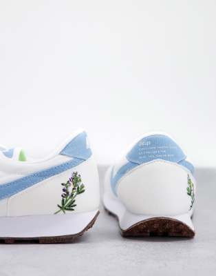 nike move to zero trainers