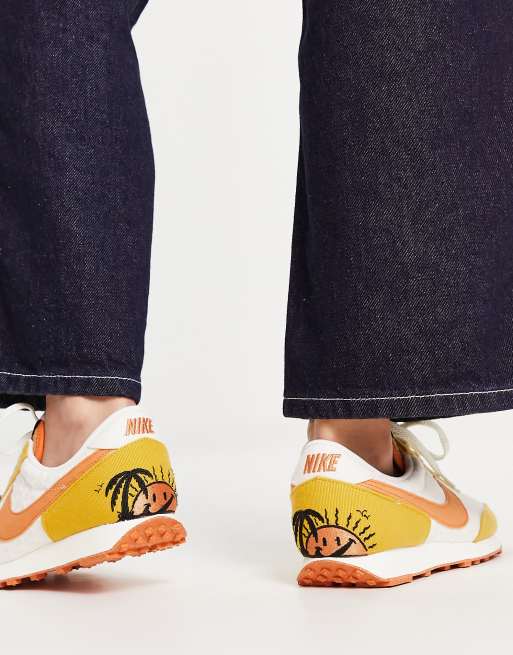 Nike Daybreak SE Next sneakers in sail/hot curry, 2 of 4