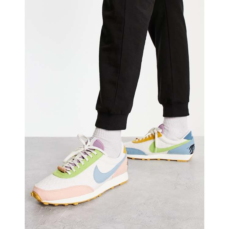 Nike hotsell daybreak sneakers