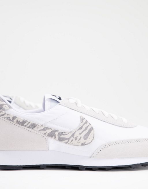 Nike Daybreak SE sneakers in white/zebra