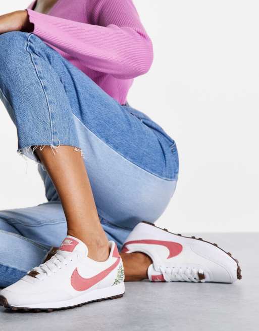 bijvoeglijk naamwoord Lounge Kan weerstaan Nike - Daybreak - Sneakers met geborduurde bloemen in wit met bordeauxrood  - WHITE | ASOS