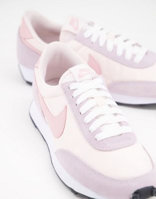 Nike Daybreak trainers in pink and 