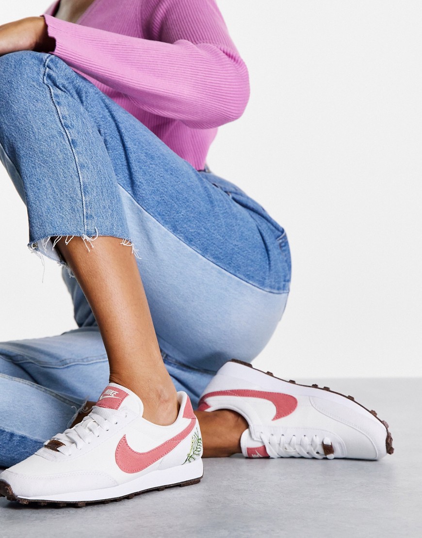 Teleurstelling Het spijt me Betrokken Nike Daybreak trainers in white and burgundy with floral embroidery - WHITE  - Asos UK | StyleSearch