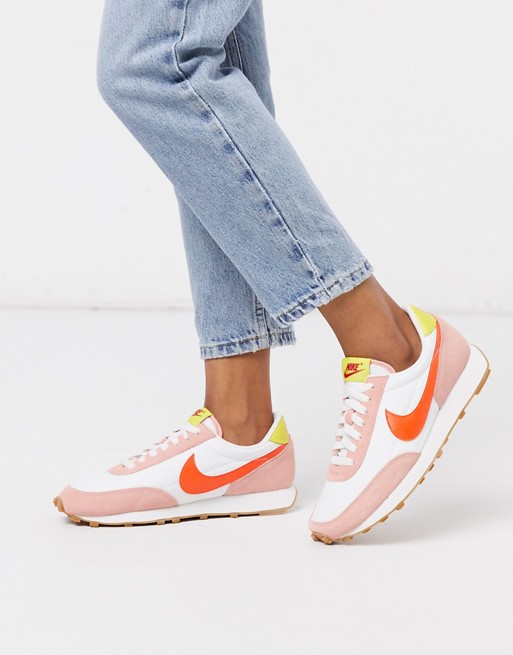 Nike Daybreak trainers in white and pink | ASOS