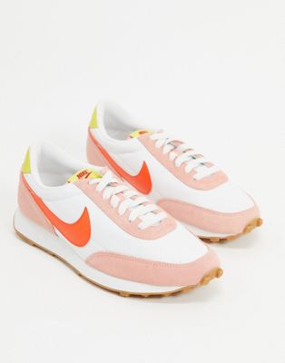 Nike Daybreak trainers in white and 