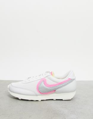 nike daybreak trainers in white and pink