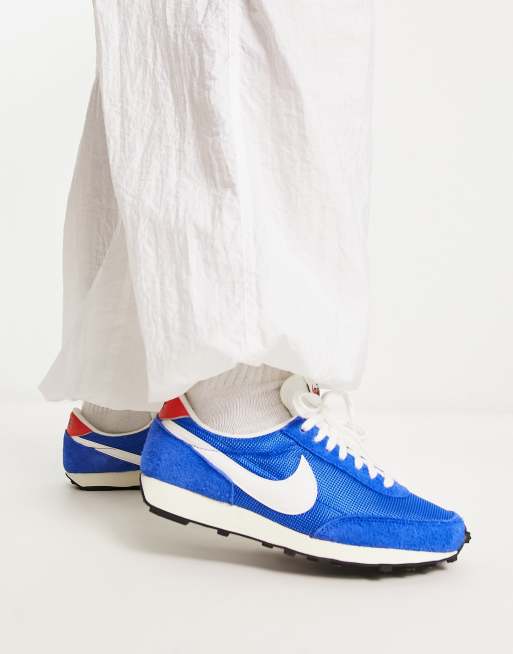 Nike Daybreak vintage trainers in game royal blue