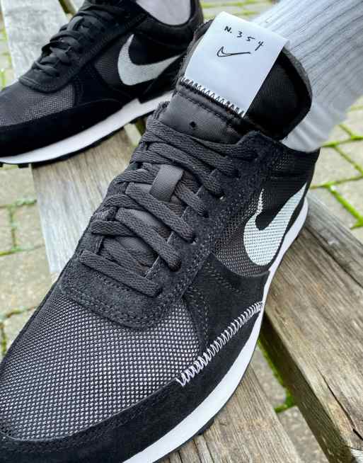 Black mesh nike trainers deals