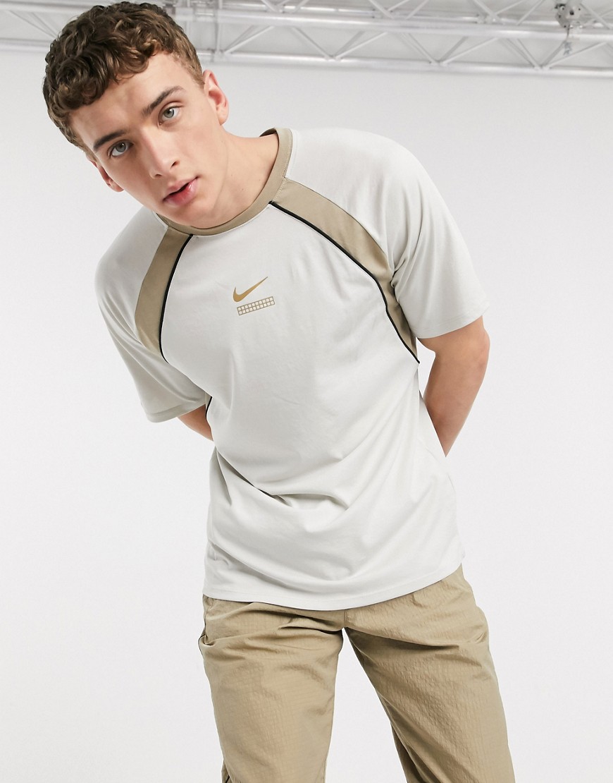 Nike DNA Pack t-shirt in sand-Beige