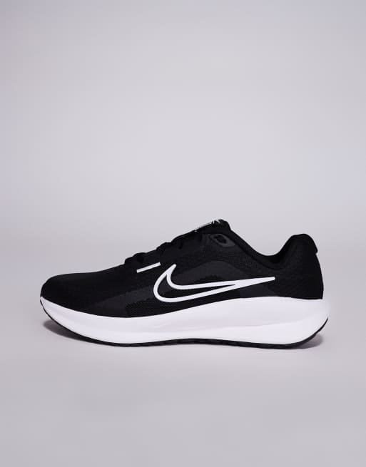 Nike Downshifter 13 running sneakers in black and white, 2 of 5