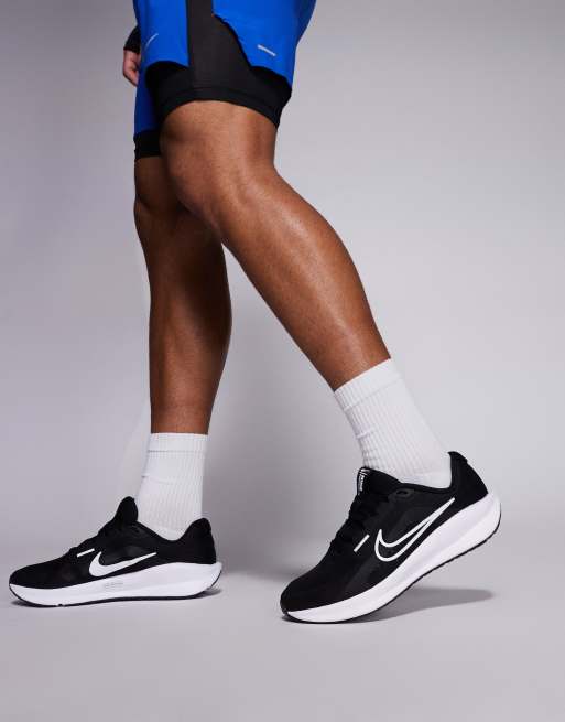 Nike Downshifter 13 running sneakers in black and white, 3 of 5