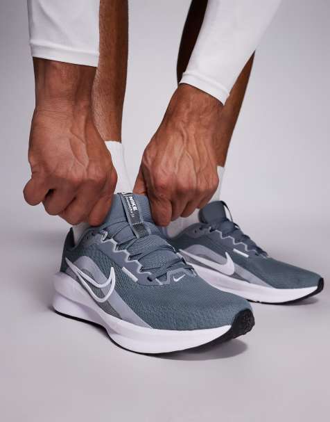 Nike Downshifter 13 running sneakers in gray and white - view 1