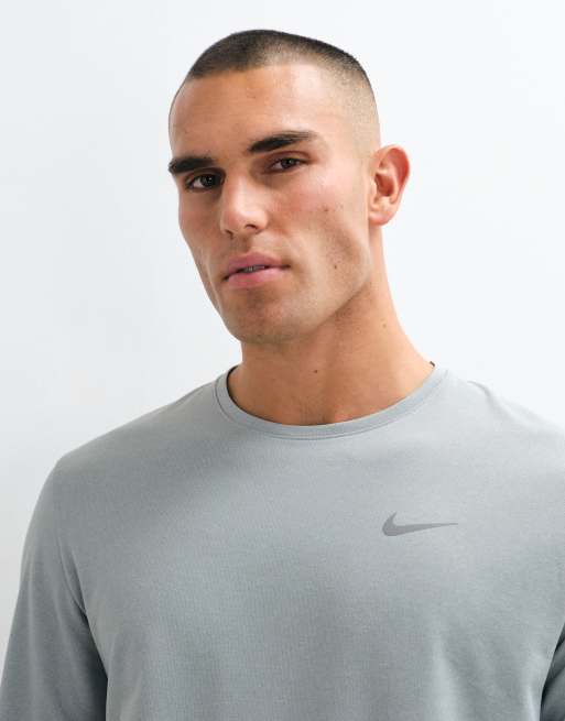 Nike Dri-Fit 5 inch shorts in brown, 2 of 5