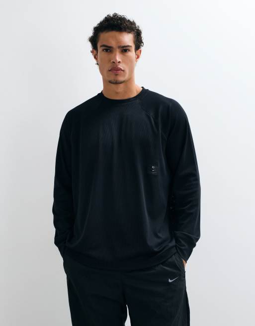 Nike Dri-Fit long sleeved T-Shirt in black mesh, 2 of 5