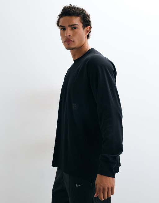 Nike Dri-Fit long sleeved T-Shirt in black mesh, 4 of 5