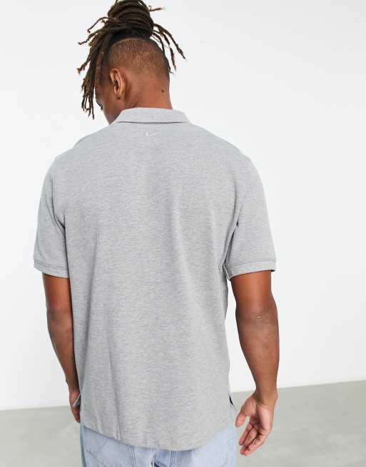 Dark gray best sale nike shirt