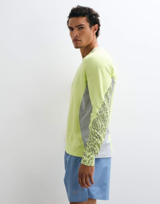 Nike Dri-Fit reflective long sleeved top in neon yellow, 3 of 5