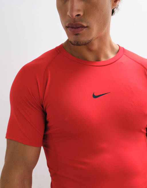 Nike Dri-Fit slim short sleeved top in red, 5 of 5