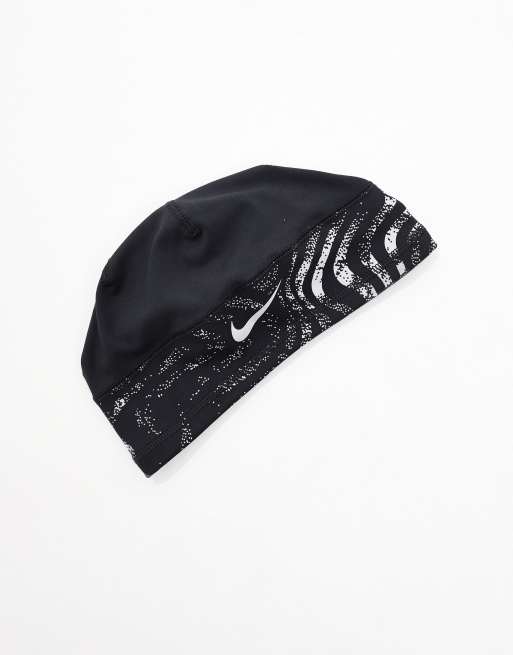 Nike DRI-FIT Terra beanie in reflective and black , 2 of 3