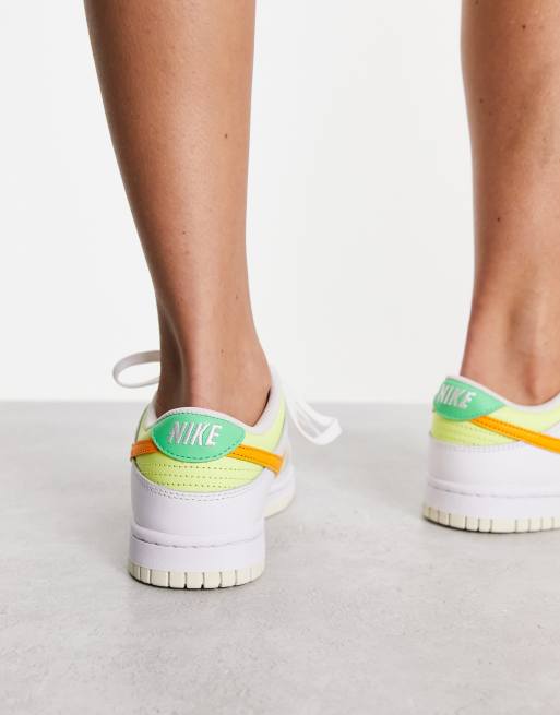 Nike blanche et multicolore new arrivals