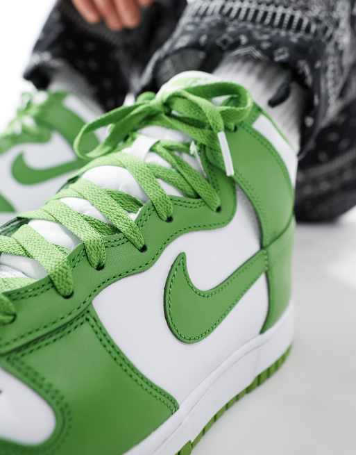 Nike Dunk Hi Retro sneakers in white and green | ASOS