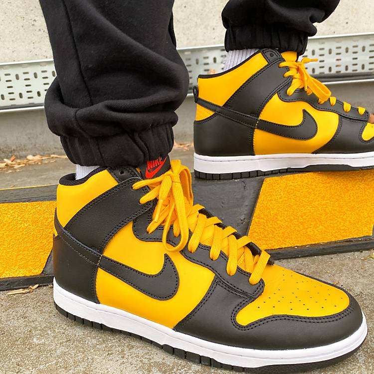 Nike dunk hi retro trainers in black and university gold