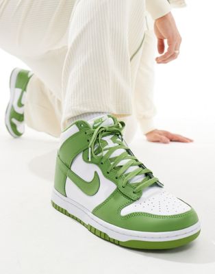  Dunk Hi Retro trainers  and green 