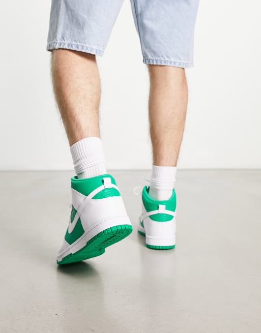Nike – Dunk Hi – Vita och gröna sneakers i retrostil med höga skaft