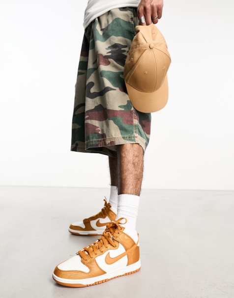 Nike Dunk High Retro SE sneakers in white and orange - view 1