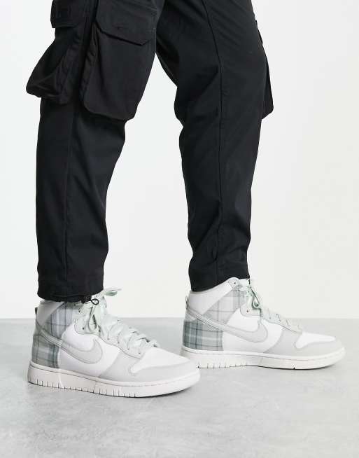 Nike Dunk High Retro SE sneakers in white | ASOS