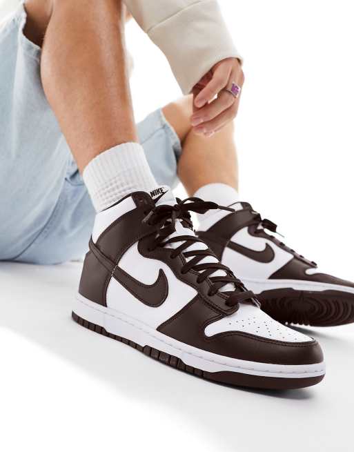 Nike Dunk High Retro sneakers in brown and white